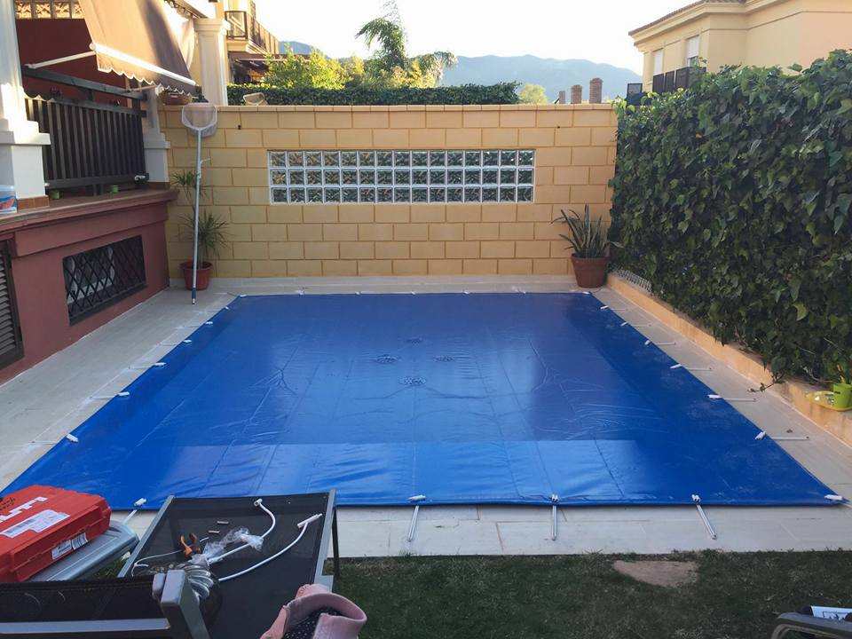 cubierta piscina malaga